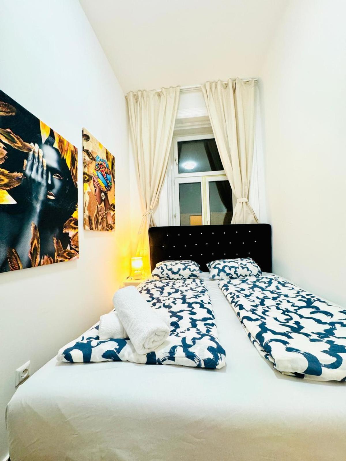 Appartement Affordable 5br Shared Apt, 11 Min To Atzgersdorf Wenen